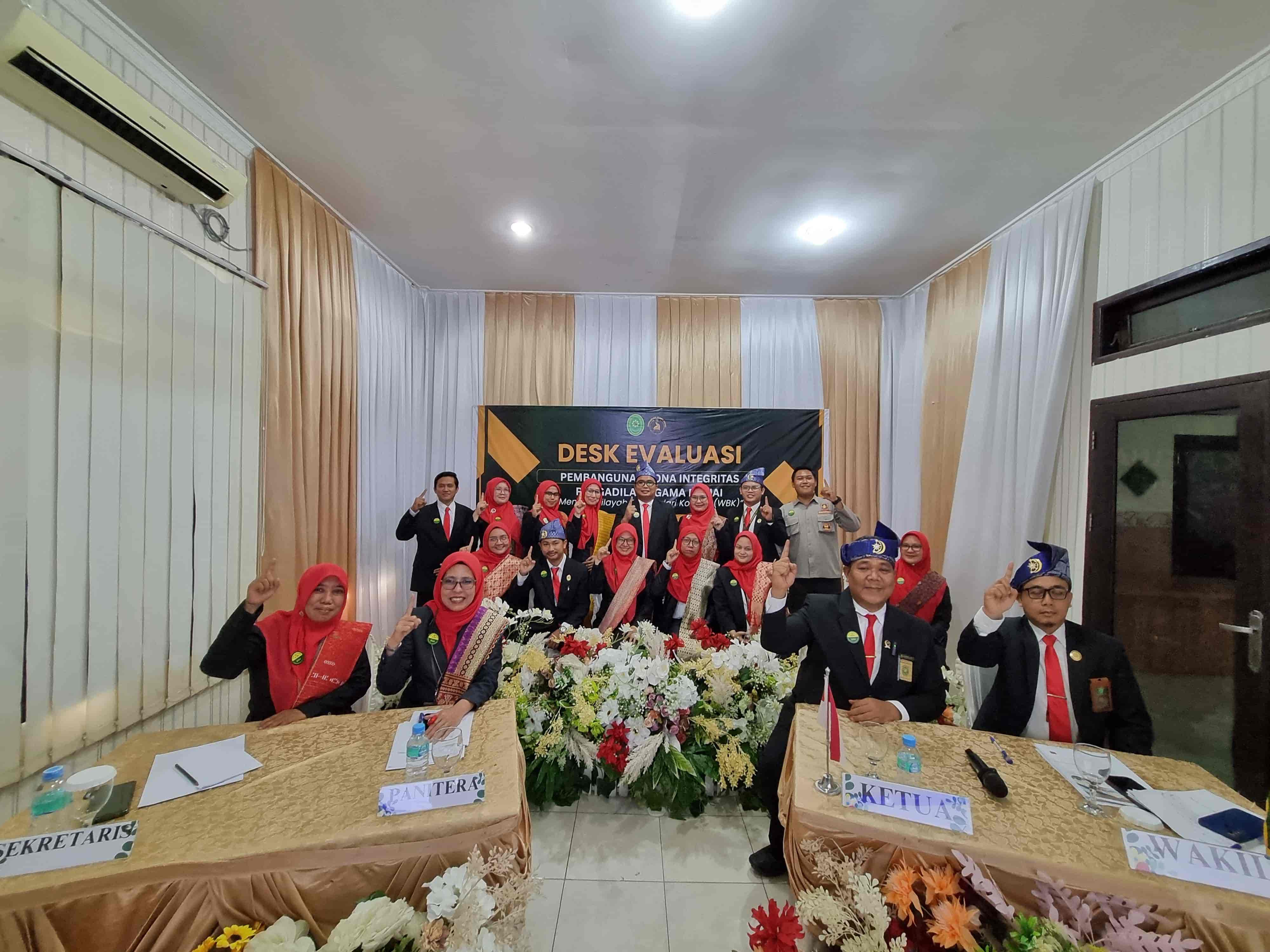 desk evaluasi 1