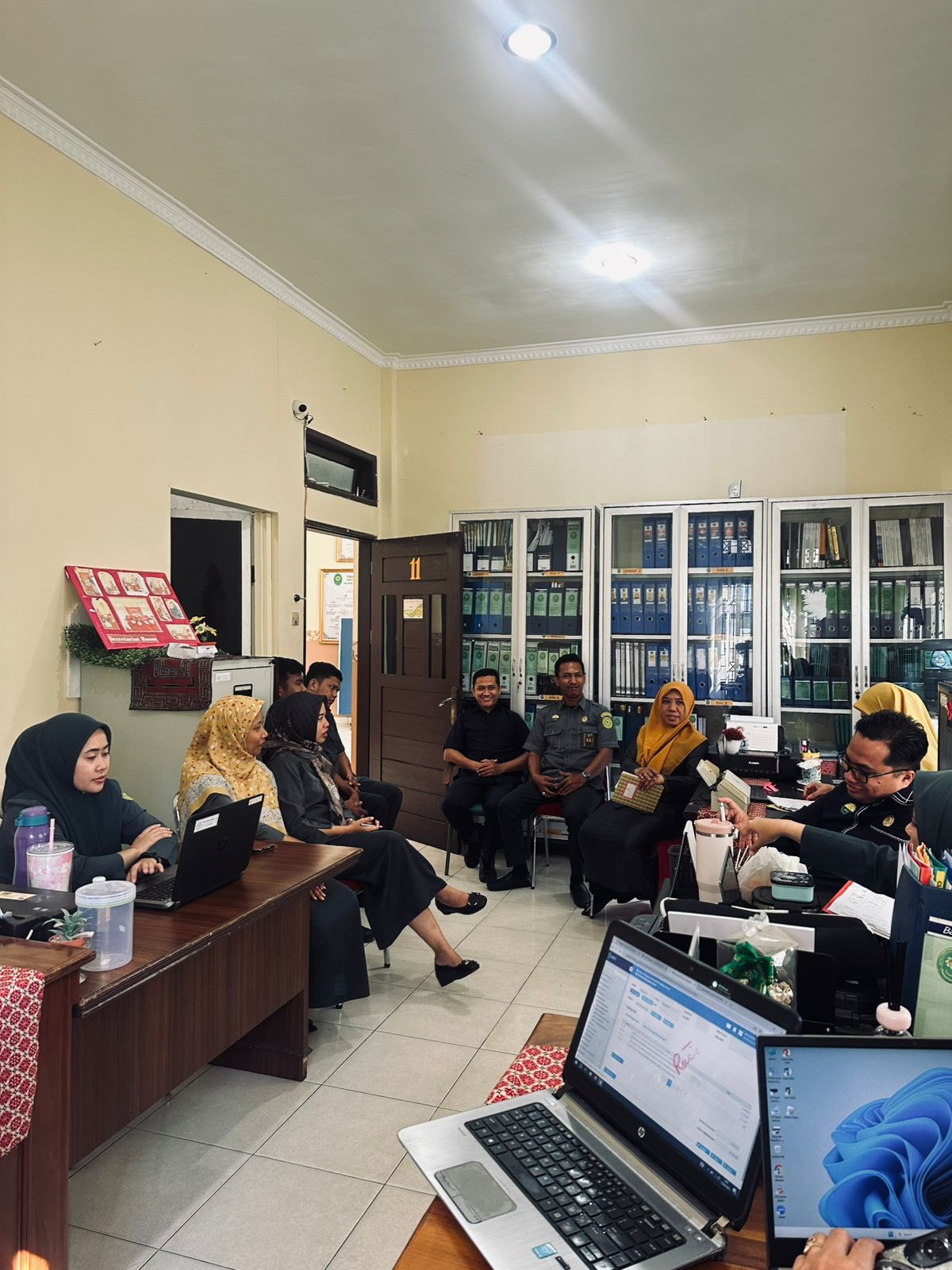 rapat sekret 1