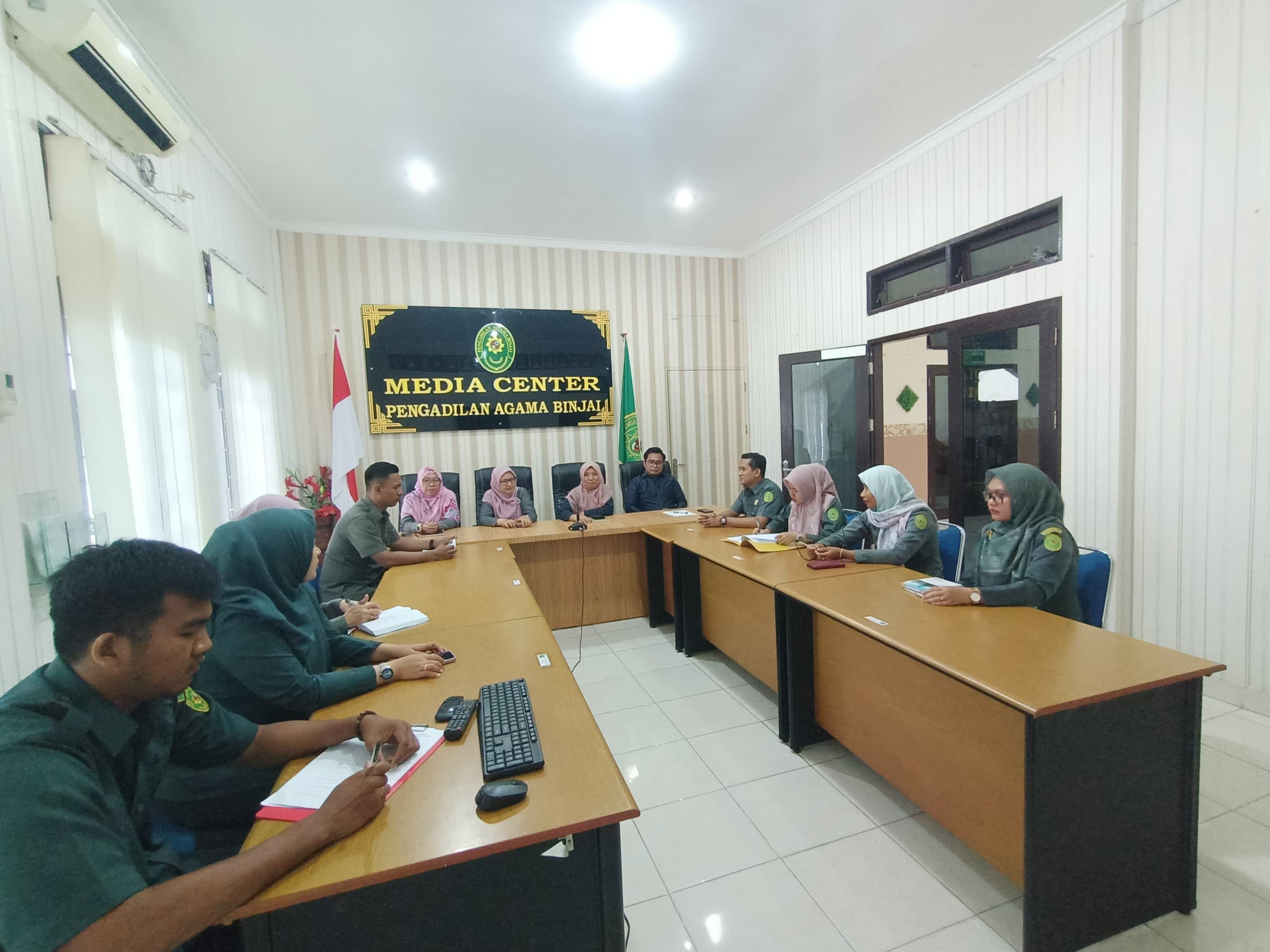 2024 09 04 rapat kesekretariatan